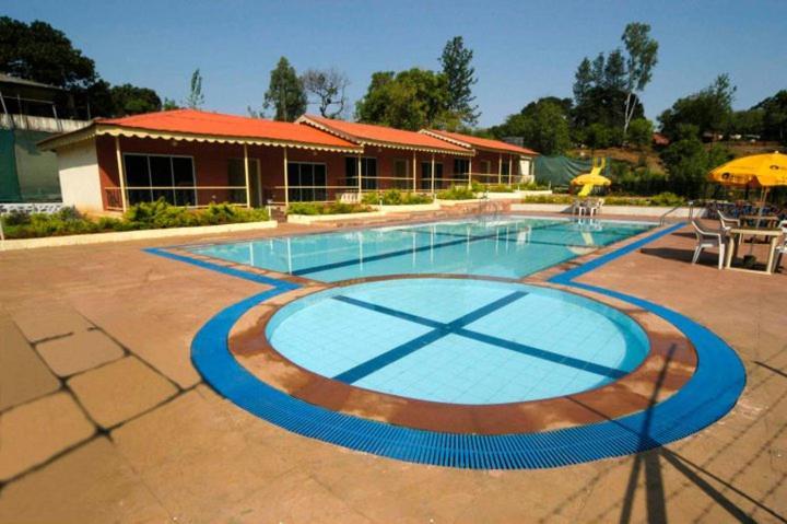 Cold Spot Village Resort Mahābaleshwar Buitenkant foto