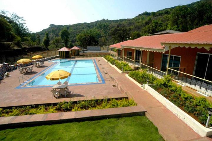 Cold Spot Village Resort Mahābaleshwar Buitenkant foto